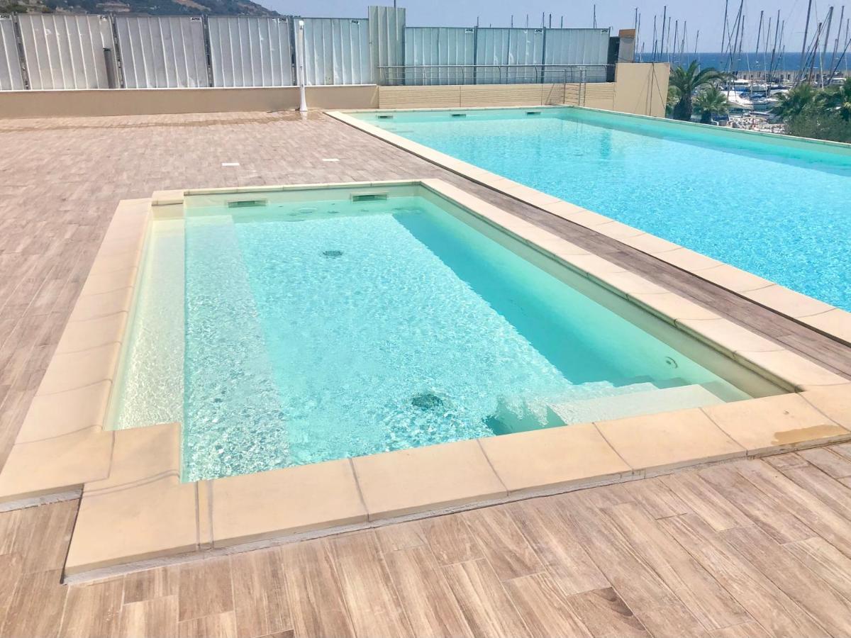 Aregai Marina Exclusive Seaside Apartments سانتو ستيفانو أل ماري المظهر الخارجي الصورة